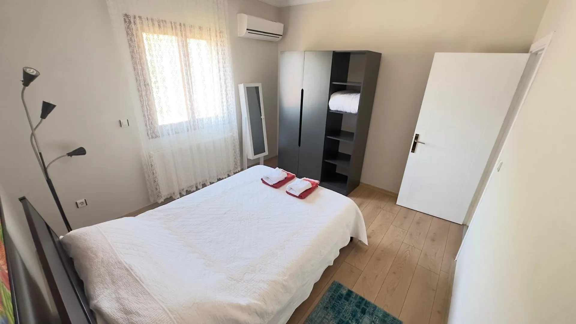 Villamonda Kızilbahçe فيلة